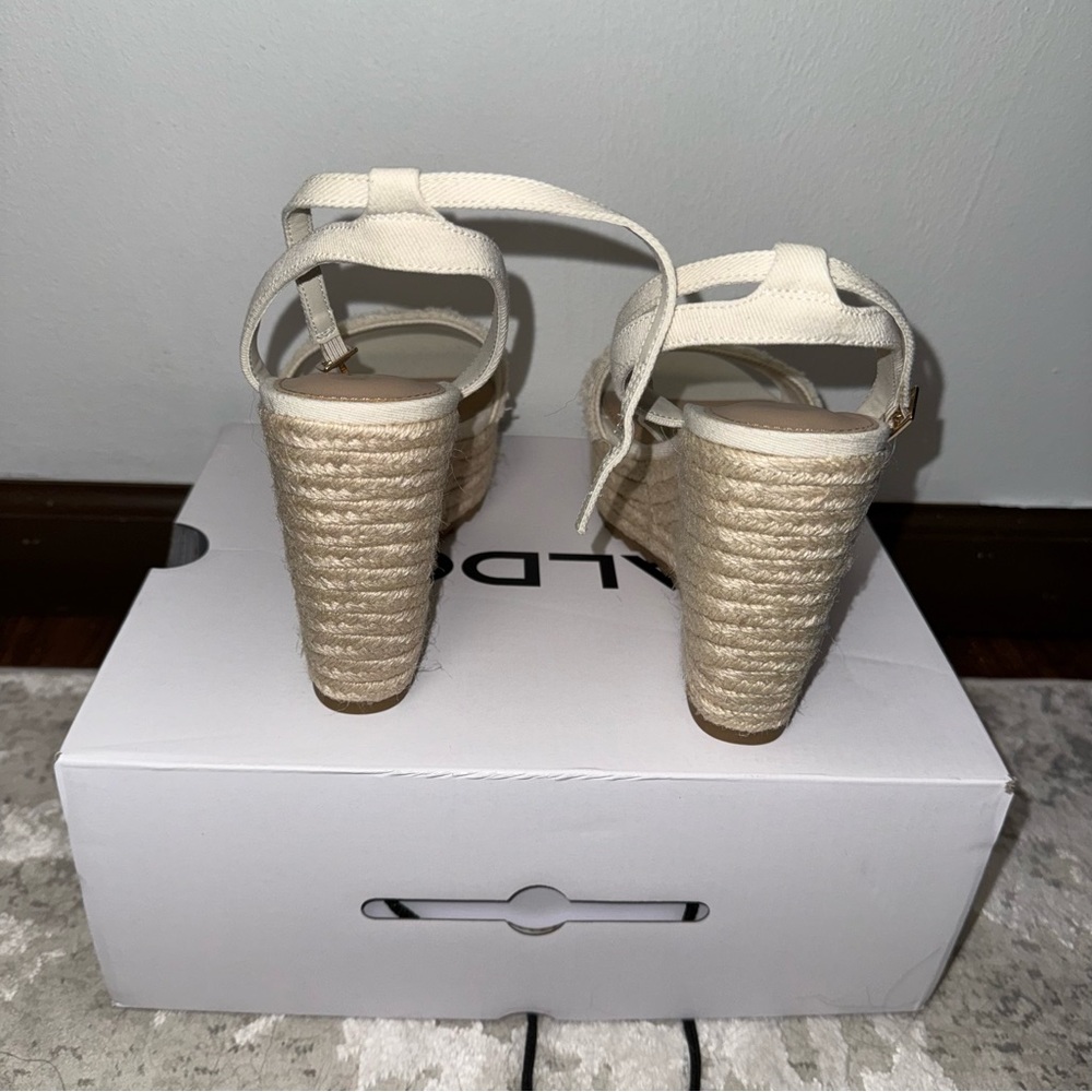 ALDO SoldOut NWTBeige Espadrille Wedge Sandals Fringe Ankle Strap Women's US 7.5 - Picture 7 of 9